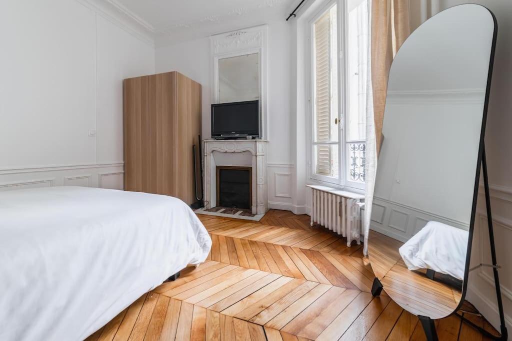 Haussmannian Apartment, Near Champs-Elysees Παρίσι Εξωτερικό φωτογραφία
